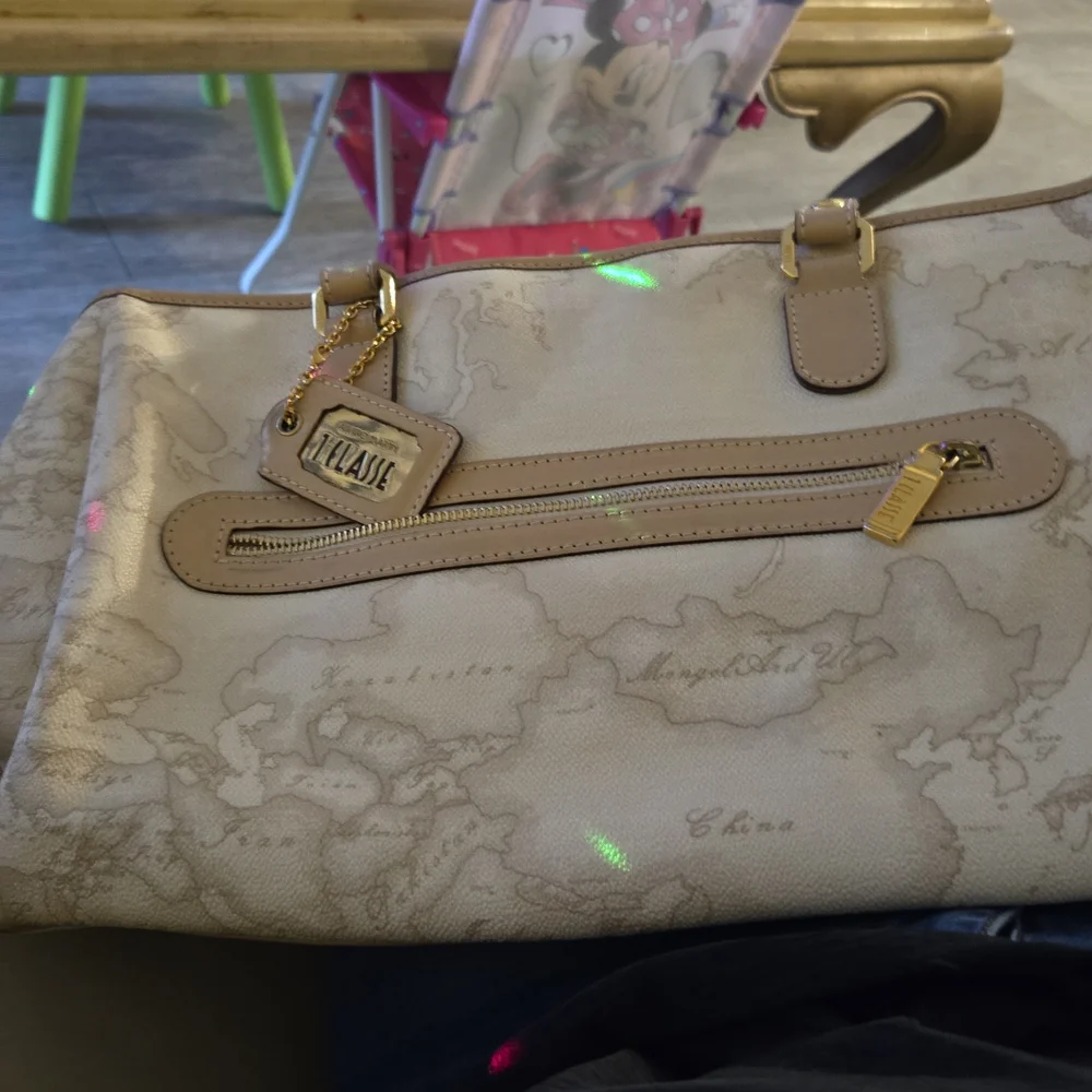Bag Italy Alviero Martini Elegant Beige Map Print Handbag